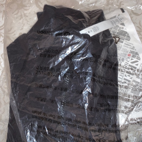 Lulu Lemon Define Jacket - Picture 3 of 3